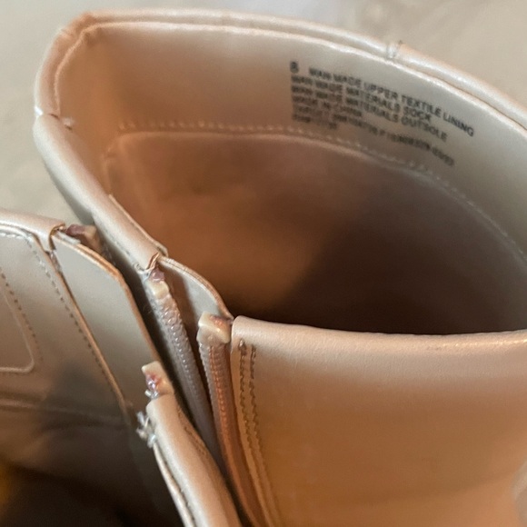 👢 Women's Janelle Dress Boots in Tan 👢 - Picture 4 of 4